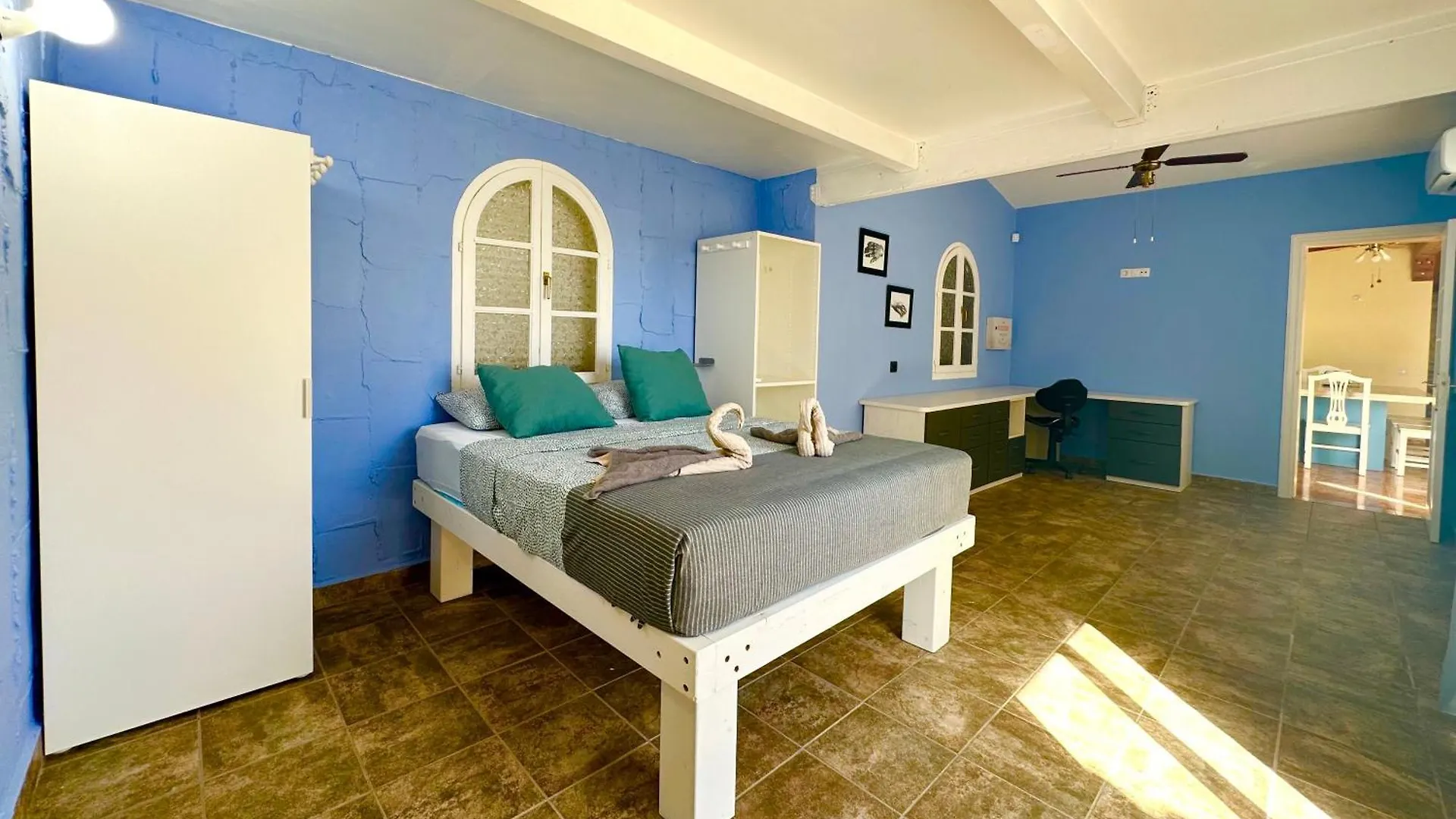 Las Rocas Villa Con Piscina Privada De Piedra, Vista Mar, Jardines, Asadero Y Wifi Parque Holandes