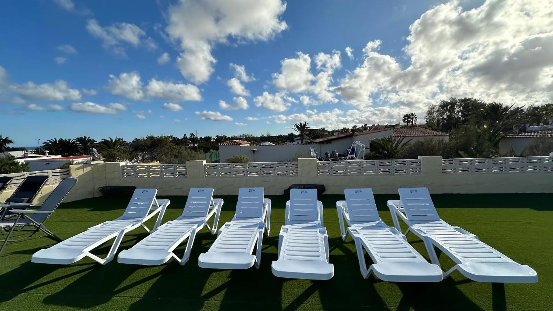 Las Rocas Villa Con Piscina Privada De Piedra, Vista Mar, Jardines, Asadero Y Wifi Parque Holandes
