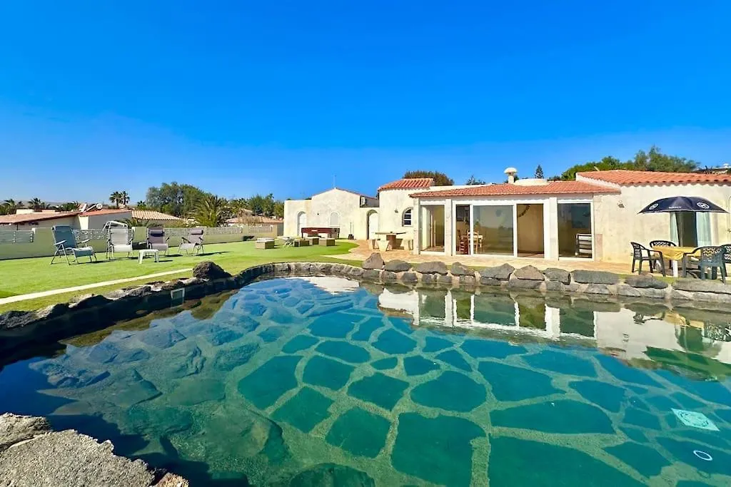 Parque Holandes Las Rocas Villa Con Piscina Privada De Piedra, Vista Mar, Jardines, Asadero Y Wifi
